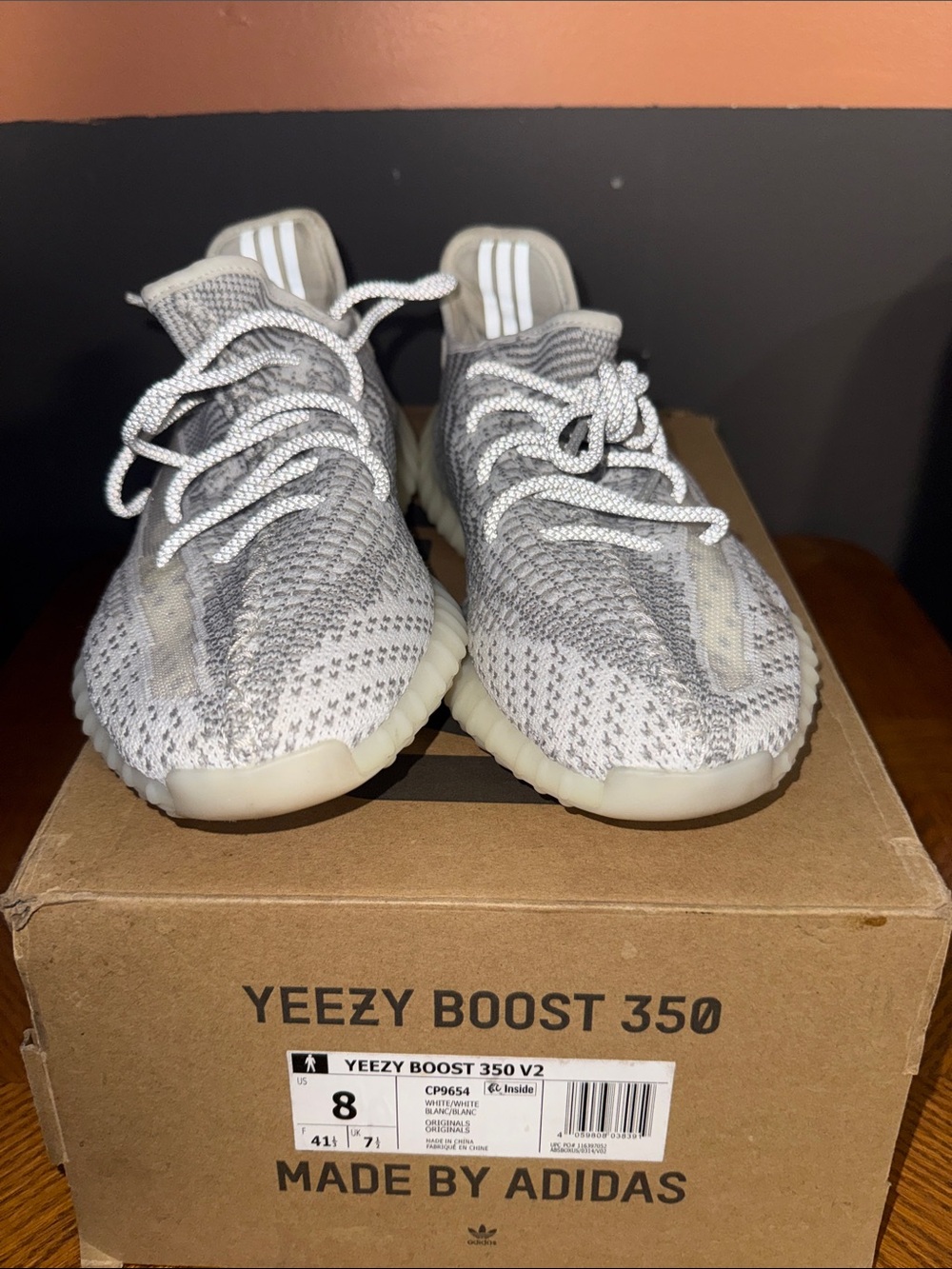 adidas Yeezy Boost 350 - Picture 7 of 7
